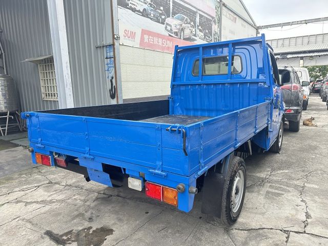 「自排」貨車 僅跑2萬  享原廠保固中 無待修 可另加尾門/帆布【百台車輛在庫】【實車在價】  第3張相片