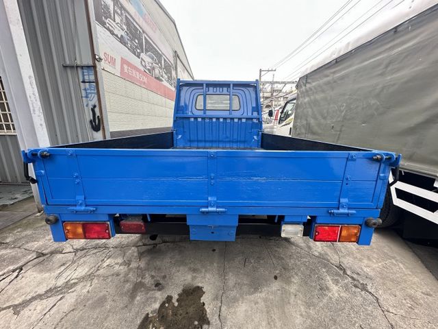 「自排」貨車 僅跑2萬  享原廠保固中 無待修 可另加尾門/帆布【百台車輛在庫】【實車在價】  第4張相片