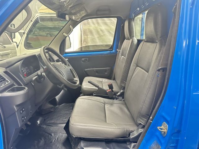 「自排」貨車 僅跑2萬  享原廠保固中 無待修 可另加尾門/帆布【百台車輛在庫】【實車在價】  第7張相片