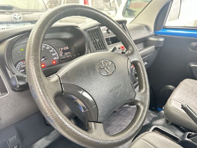 「自排」貨車 僅跑2萬  享原廠保固中 無待修 可另加尾門/帆布【百台車輛在庫】【實車在價】  第10張相片