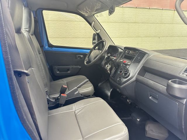 「自排」貨車 僅跑2萬  享原廠保固中 無待修 可另加尾門/帆布【百台車輛在庫】【實車在價】  第13張相片