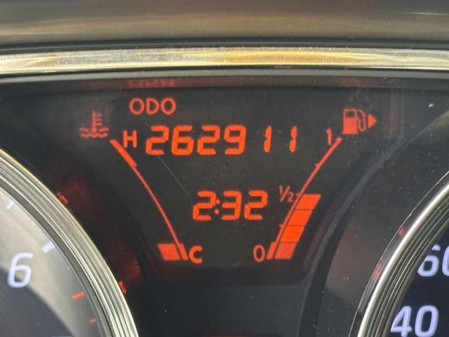 一手代步車 自用車 好開到不行 引擎安靜 冷氣涼  無待修 跑多便宜售 喜歡可議  第15張相片