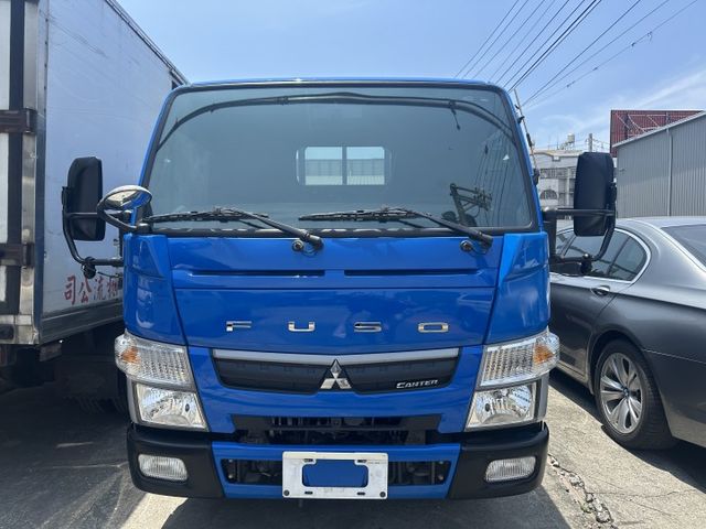 超長軸「14尺」僅跑9.9萬 大片尾門+花板+視野輔助+盲點 這麼優秀哪裡找【百台車輛在庫】  第2張相片