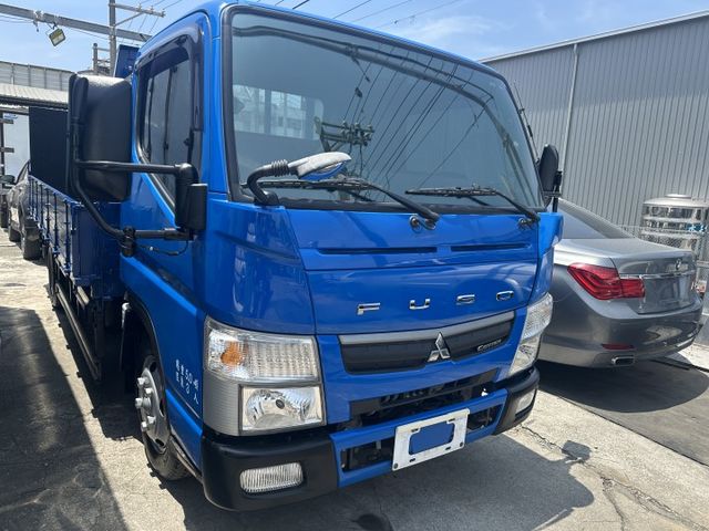 超長軸「14尺」僅跑9.9萬 大片尾門+花板+視野輔助+盲點 這麼優秀哪裡找【百台車輛在庫】  第3張相片