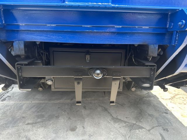 超長軸「14尺」僅跑9.9萬 大片尾門+花板+視野輔助+盲點 這麼優秀哪裡找【百台車輛在庫】  第9張相片