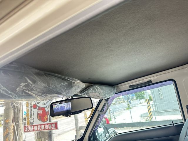 「自排」-5度 僅跑1萬4千 雙芯電動尾門 車況極水【百台車輛在庫】【實車實價】  第11張相片