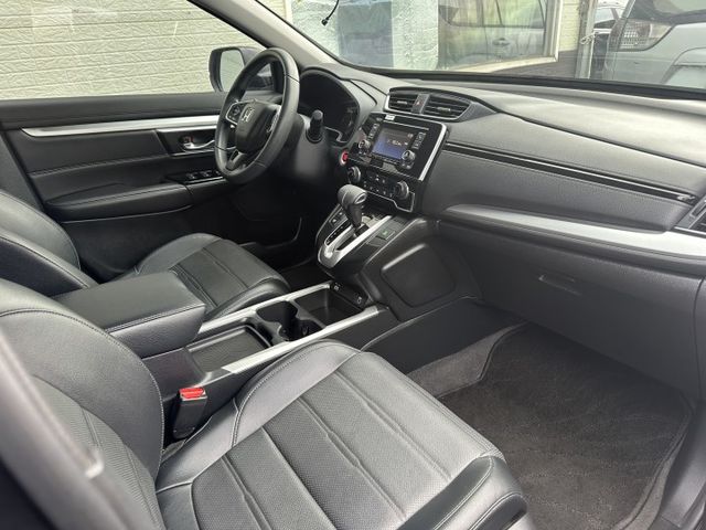 【百台車輛】【價錢可CRV -VTI 僅跑4萬多 渦輪引擎.IKEY.ACC .定速.快控 原版件/無待修 可貸款可分期  第11張相片