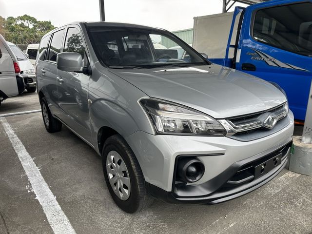 【百台車輛】【價錢可談】僅跑9萬6 5人客貨 實用大空間 載貨載人皆宜 來電0906-000866  第3張相片