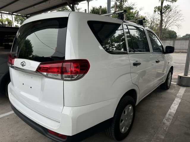 【百台車輛】【價錢可談】【自排】僅跑6萬2 空間大載人載貨皆好 有車頂架 0906-000866  第4張相片