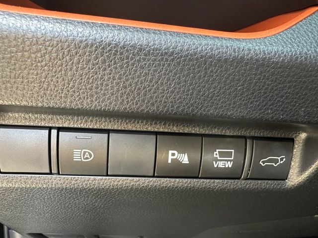 【百台車輛】【價錢可談】RAV4 4WD 僅跑6萬  車況極佳 頂級配備 省油有力 無待修0906-000-866  第16張相片