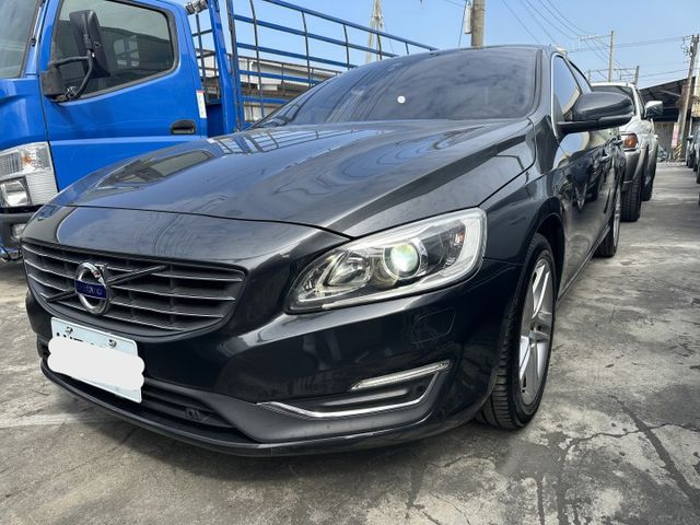 【百台車輛】【價錢可談】S60 T4 turbo 僅跑9萬 有另加加速器 車況佳 一手車 原版件 認證車  第1張相片