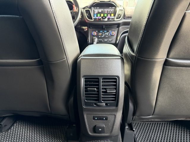 旗艦版 ECOBOOST渦輪動力 四輪驅力│定速、影音、電尾門(腳踏)、盲點、天窗  第18張相片