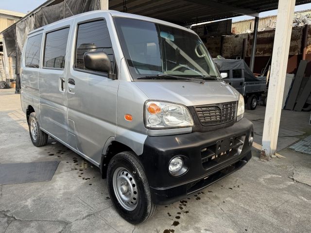 僅跑3萬 貨車版 露營/載貨/擺攤都可【百台車輛在庫】【實車實價】  第2張相片