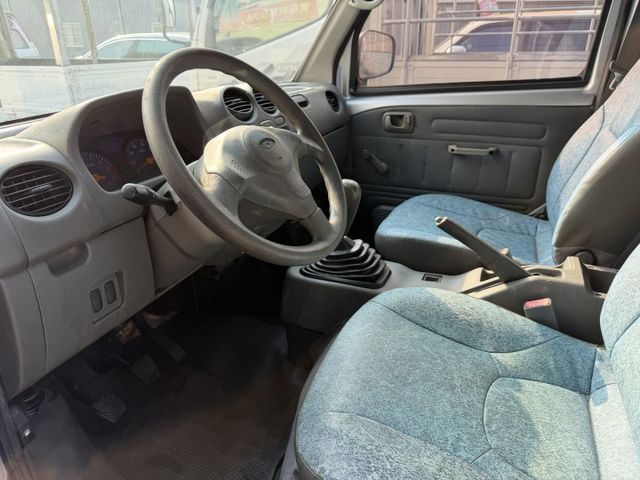 僅跑3萬 貨車版 露營/載貨/擺攤都可【百台車輛在庫】【實車實價】  第7張相片
