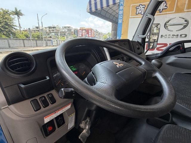 鷗翼 僅跑2萬5 可認證 電動控製超方便 內裝乾淨 無待修  第5張相片
