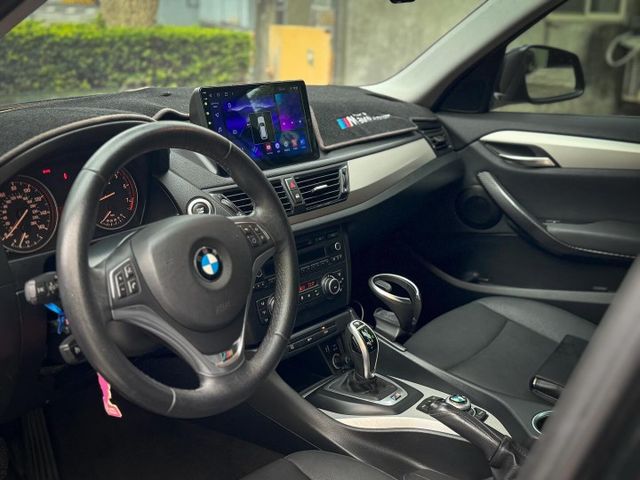 CP值超高 便宜進口小休旅 原鈑件 跑很少 無待修 現在免40萬開走 2013 BMW X1 28I  第5張相片