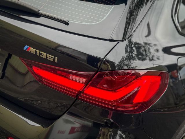 性能小鋼炮M135i 稀有物件 2.0有306匹 省稅金大馬力 2019 BMW M135i xDrive  第5張相片