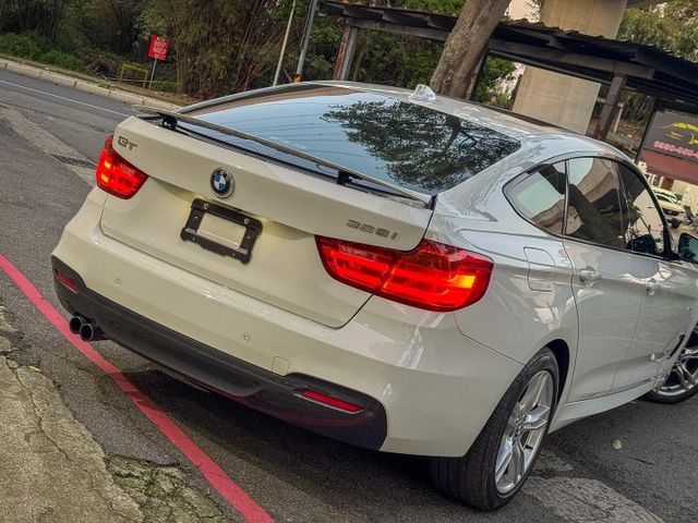 超貸 找錢神車 讓你有錢又有車 2015 BMW 328I GT M Sport 總代理  第5張相片