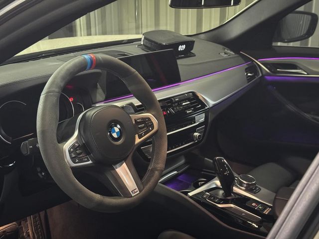 市場最便宜 免百萬開走 你要的正M版 有5AT 2018 BMW 520i M Sport  第4張相片