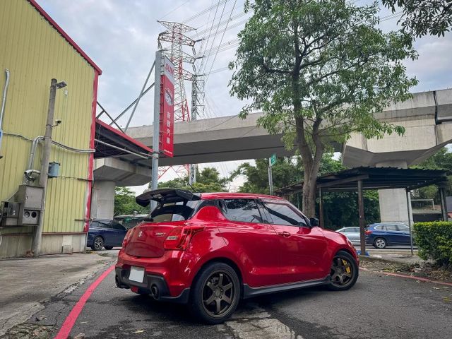 全車改帥帥 原鈑件 認證車 2019 Swift Sport 1.4  第4張相片
