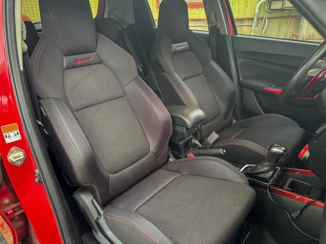全車改帥帥 原鈑件 認證車 2019 Swift Sport 1.4  第7張相片