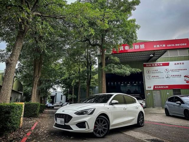 極品物件原廠保固中 2022 Focus ST-Line Lommel X 原廠保固中 原鈑件  第1張相片