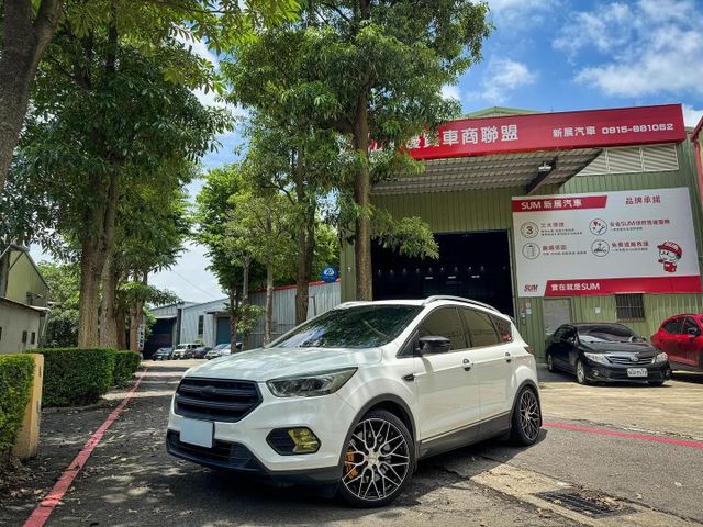 月付5xxx開回家CP值休旅車 改帥帥 跑不多 原鈑件 認證車 2018 KUGA 1.5 最頂級  第1張相片