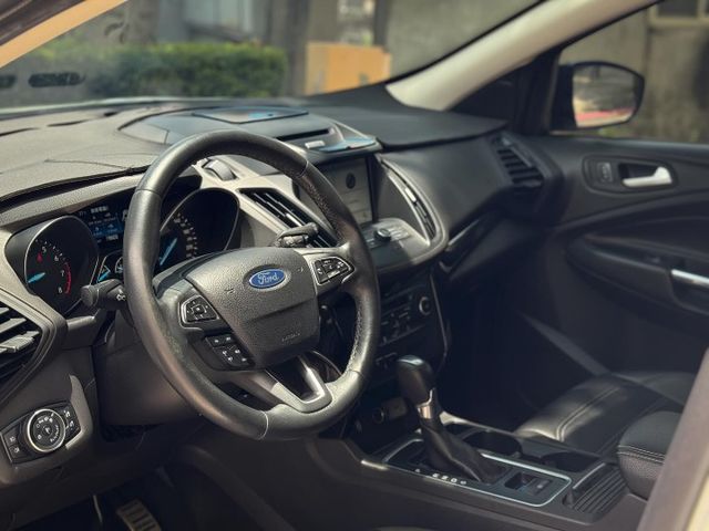 月付5xxx開回家CP值休旅車 改帥帥 跑不多 原鈑件 認證車 2018 KUGA 1.5 最頂級  第6張相片