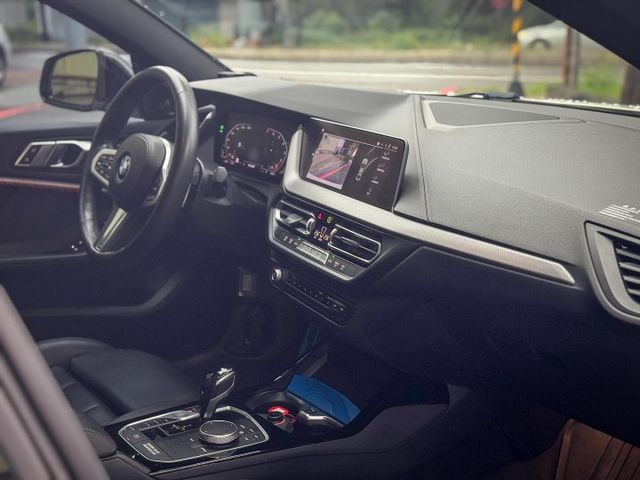 性能小鋼炮M235i 稀有物件 2.0有306匹 省稅金大馬力 2020 BMW M235i xDrive GC  第7張相片
