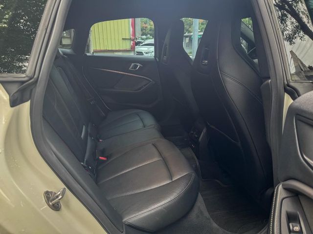 性能小鋼炮M235i 稀有物件 2.0有306匹 省稅金大馬力 2020 BMW M235i xDrive GC  第9張相片