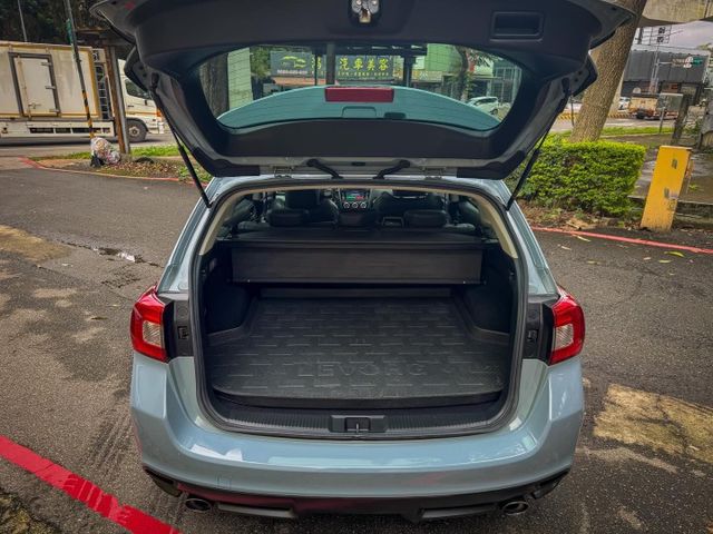 上次誰說要找2.0ES的 原廠水泥灰 全車好料 質感改 現在5X萬開走 2019 Levorg 2.0 GTS ES  第10張相片