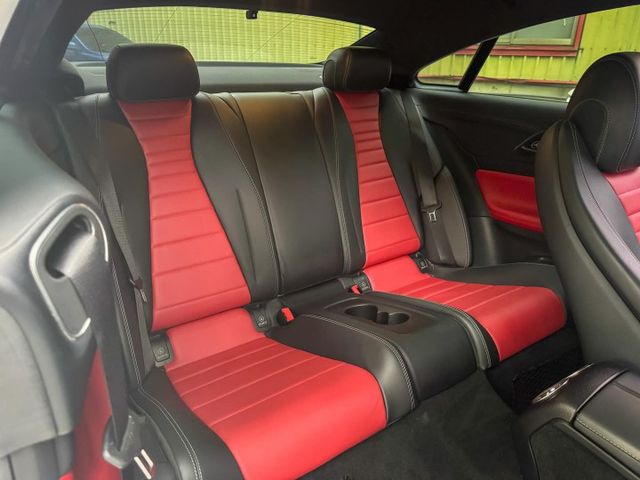 配備超好 稀有AMG 秒殺價免百萬 總代理 原鈑件 23P跟車 柏林 香氛 全都有 E200 AMG Coupe  第8張相片