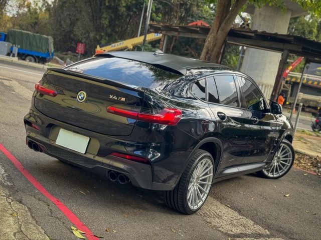市場稀有物件 全網最便宜 你要的X4 M40i 免140萬開走 原鈑件 2019 BMW X4 M40i  第5張相片