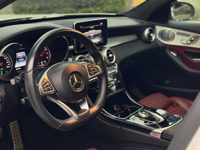 原汁原味低里程配備多 稀有物件 只跑8萬 先搶先贏 2015 C300 AMG 4MATIC  第5張相片