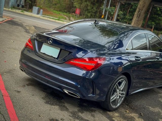 總代理 小改款 月付免萬元開走 副駕妹子一大堆 因為有開CLA 2017 CLA250 AMG 總代理  第4張相片