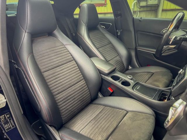 總代理 小改款 月付免萬元開走 副駕妹子一大堆 因為有開CLA 2017 CLA250 AMG 總代理  第7張相片