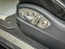 配備不錯 全景 電懸 18項 Bose音響 新車不含選配430多萬 2016 Macan Turbo  第8張縮圖