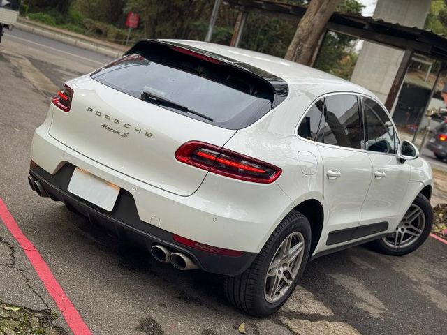 你離保時捷最近的一次 5X萬開走 2014 Macan S 3.0 總代理  第4張相片