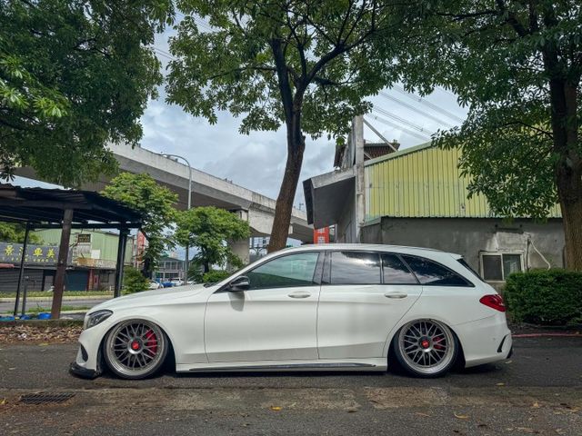 旅行車必須配氣壓避震 幫你改好了 月付免萬開走 2015 C250 AMG Estate  第4張相片