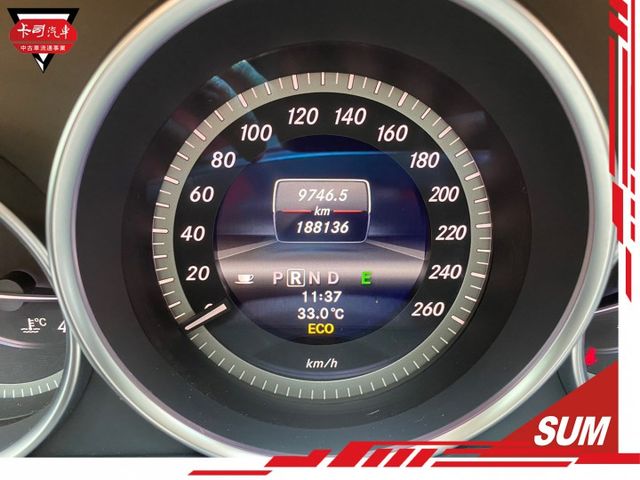 2013年 BENZ C180 外觀內裝水噹噹 配有恆溫，定速，倒車顯影!!! 心動不如馬上行動，歡迎來電洽詢&蒞臨賞車  第11張相片