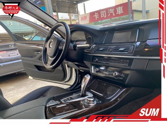 2013年 520D 在地車庫車 數位儀錶板 定速 雙邊電動椅 I-KEY 恆溫 倒車顯影 里程保證僅跑13萬  第10張相片