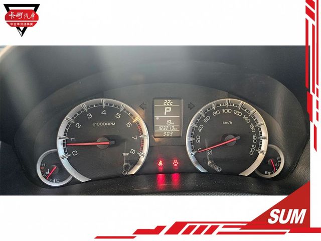 2014年 SWIFT 一手車，定速，導航，IKEY，ABS，兒童安全鎖，ISOFIX，胎壓監控，數位電視，霧燈  第14張相片