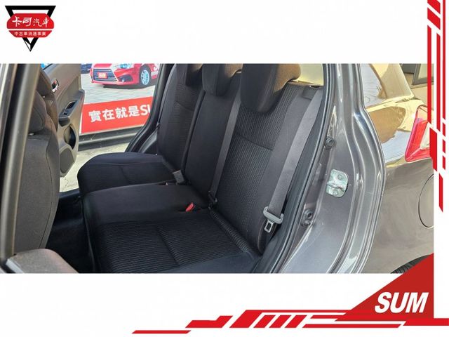 2014年 SWIFT 一手車，定速，導航，IKEY，ABS，兒童安全鎖，ISOFIX，胎壓監控，數位電視，霧燈  第16張相片