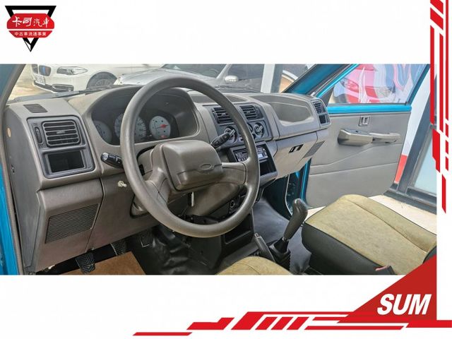 2003年，載貨神車，全車無待修，冷氣很冷，水噹噹~發財的好幫手!  第10張相片