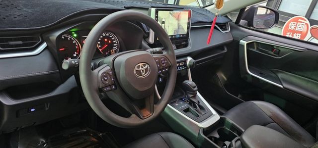 ✅恆溫 ✅定速 ✅倒車顯影✅衛星導航✅巡跡防滑✅CARPLAY✅ACC自動跟車✅環景✅安卓機♡《原廠保養》  第6張相片
