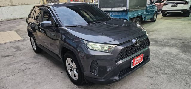 ✅恆溫 ✅定速 ✅倒車顯影✅衛星導航✅巡跡防滑✅CARPLAY✅ACC自動跟車✅環景✅安卓機♡《原廠保養》  第19張相片