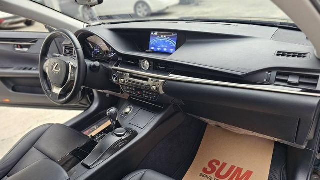 ෆ*₊ 2014✧˳⁺⁎ LEXUS˗ˏˋES 300H✧ˎˊ˗  跑12萬公里✧ᵕ̈˚✦外觀簡約大器 ✦展現不凡品味✦  第6張相片