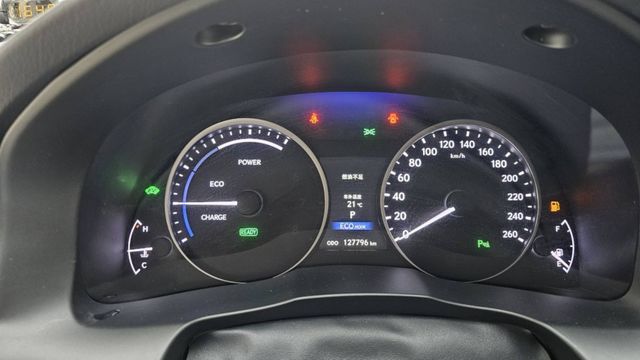 ෆ*₊ 2014✧˳⁺⁎ LEXUS˗ˏˋES 300H✧ˎˊ˗  跑12萬公里✧ᵕ̈˚✦外觀簡約大器 ✦展現不凡品味✦  第9張相片