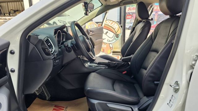 ✅I-KEY免鑰 ᵕ̈ 一鍵啟動 ❱❱❱ 出門就要有型✅換檔撥片✧ 熱血操控快如箭 ✅倒車顯影 ❱❱❱ 停車不怕歪進牆  第6張相片