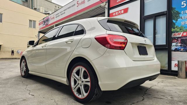 // 里程保證✦ 實車實價 //✧˳⁺⁎ HID 頭燈亮晶晶✧ᵕ̈ 夜裡開車不怕暗影 ˚ෆ*₊漂亮好車౨ৎ讓你 即刻擁有  第5張相片